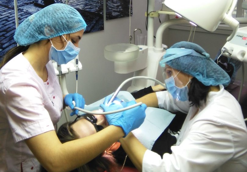Прием врача стоматолога ортодонта Сочи